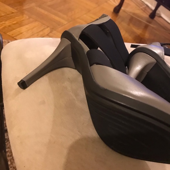 Shoe - Picture 5 of 6